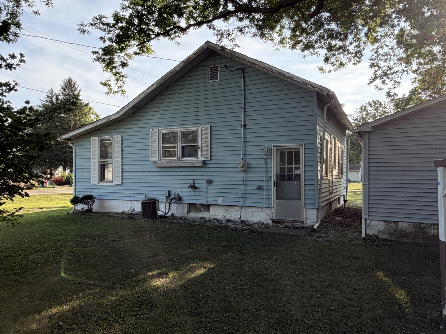 main property photo 12