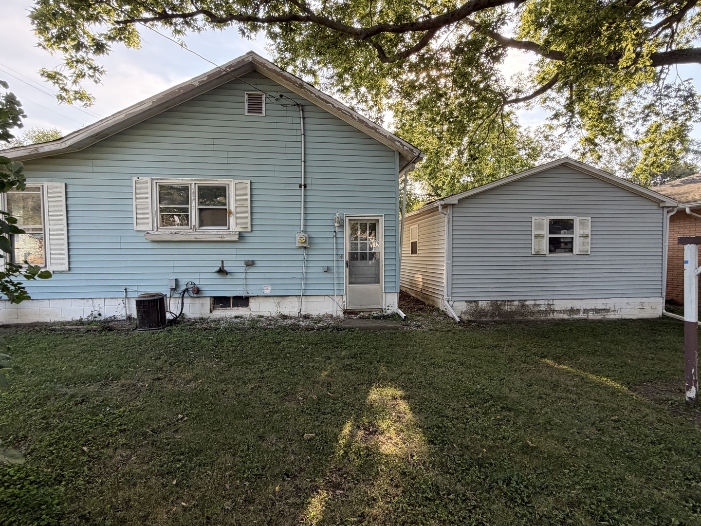 main property photo 13