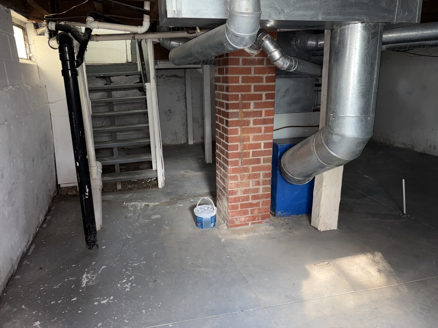 main property photo 31