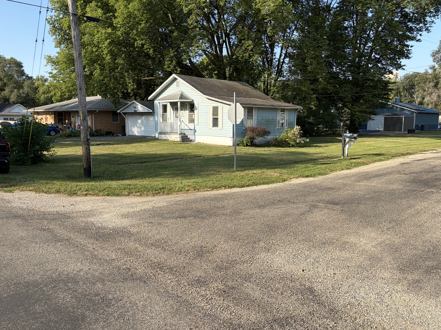 main property photo 6