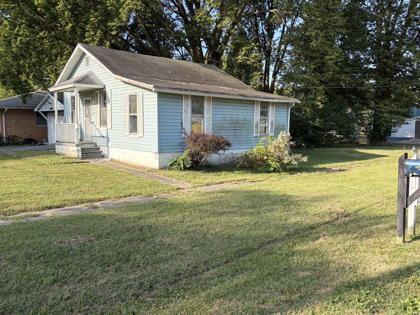 main property photo 7