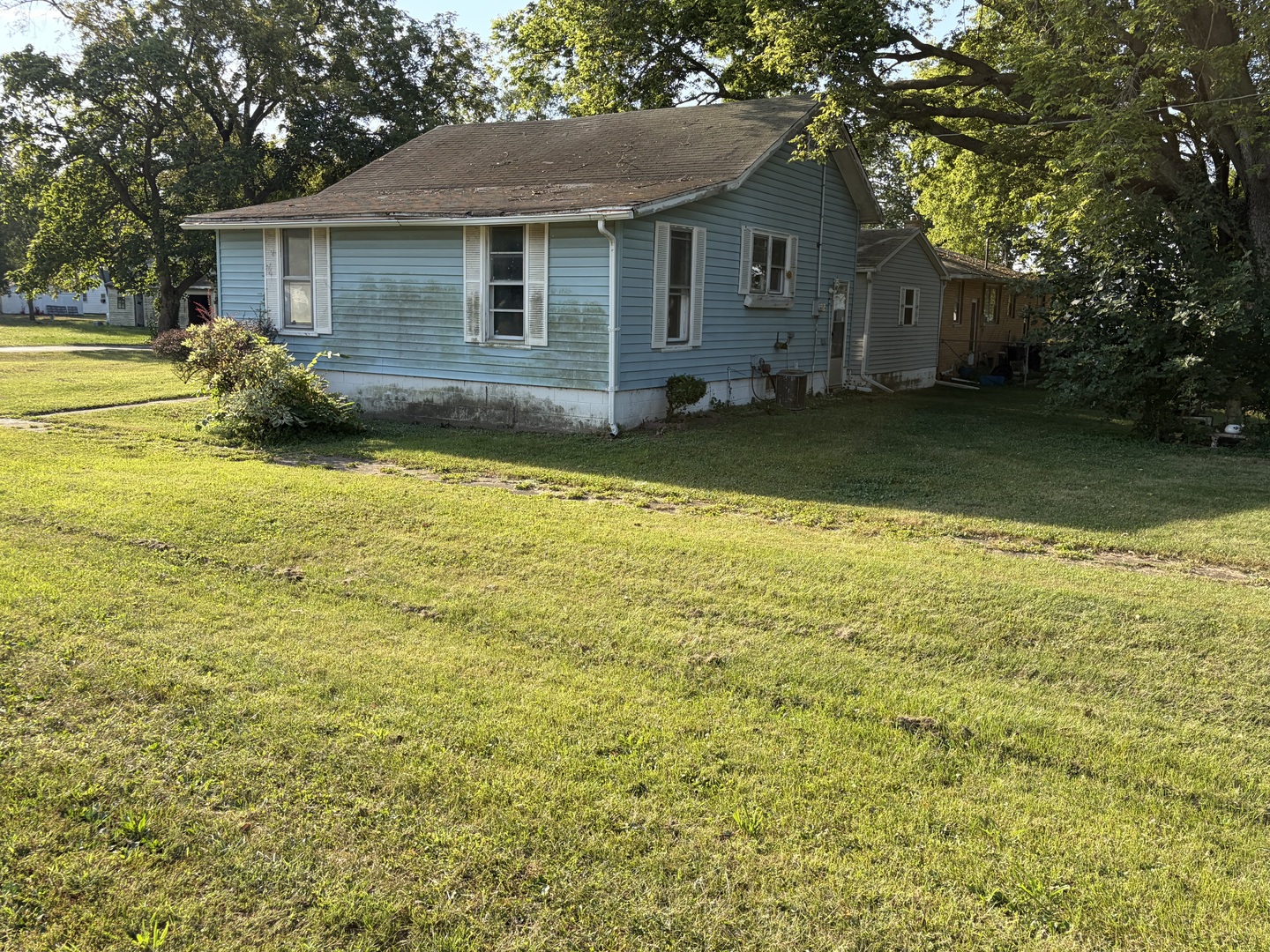 main property photo 8