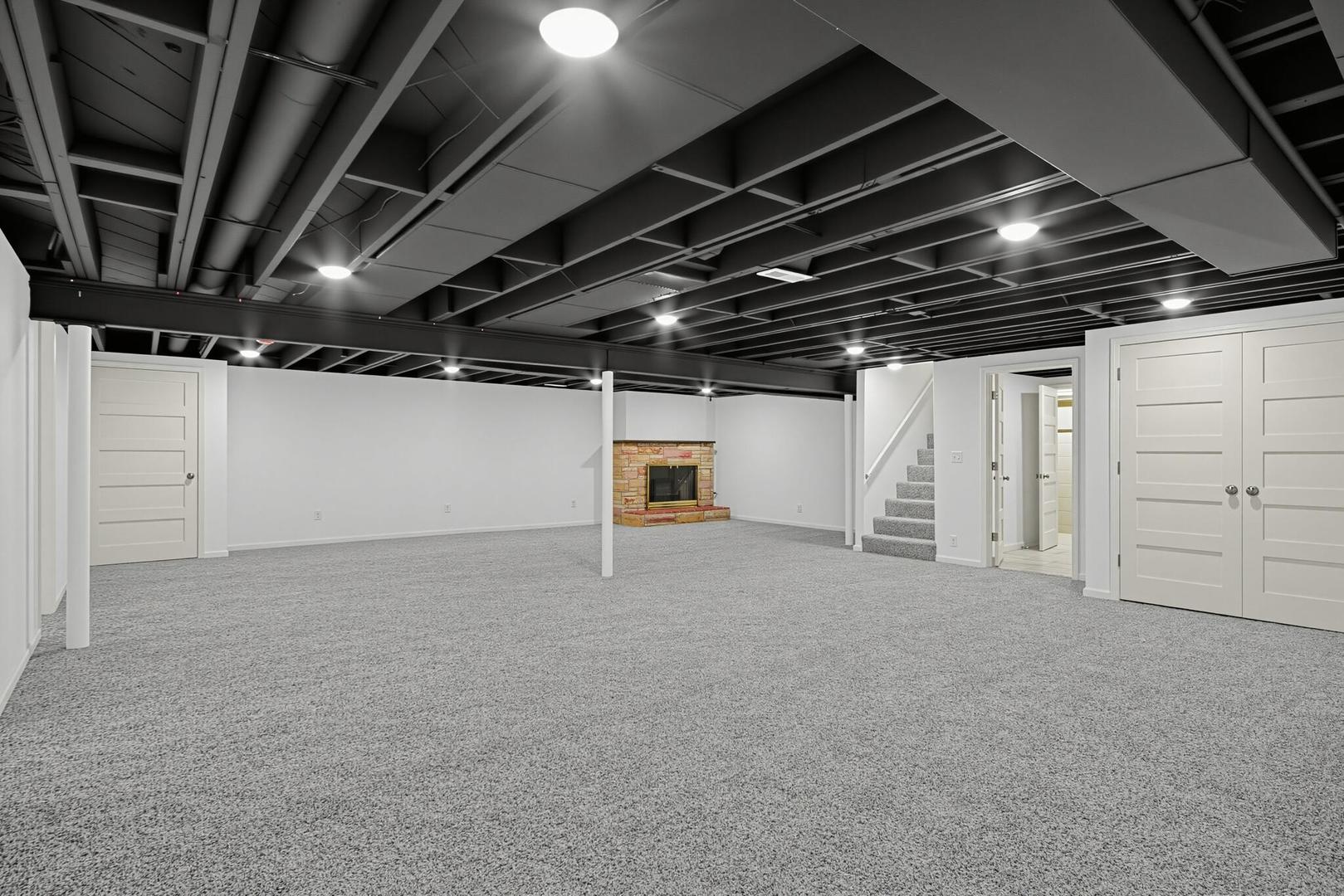 main property photo 50