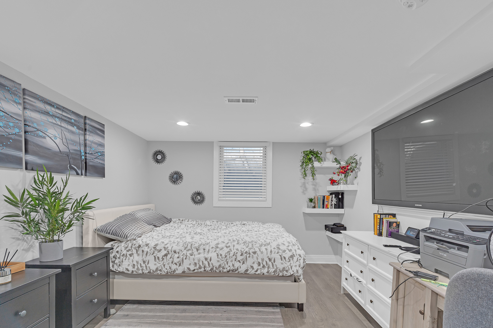 property viewer photo 20
