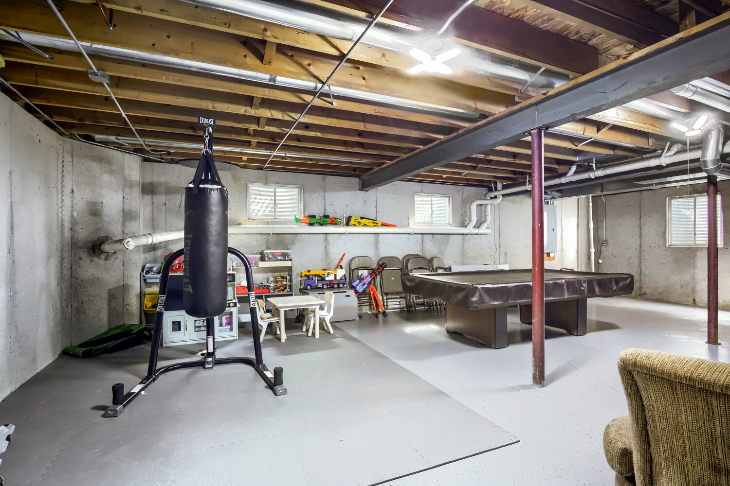 main property photo 22