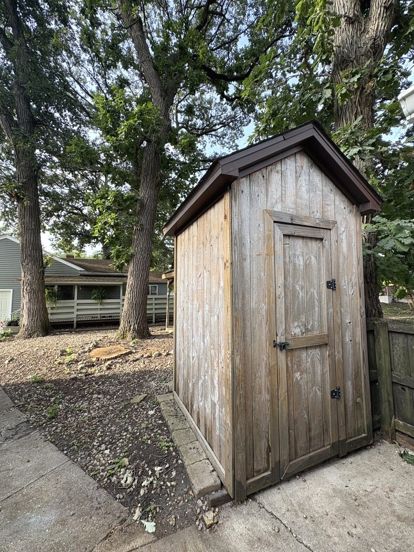 main property photo 35