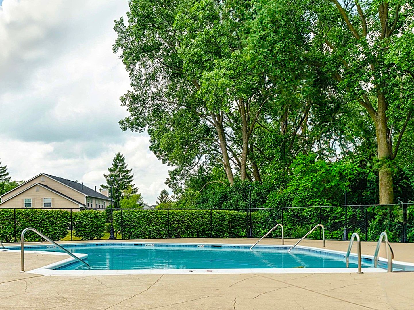 main property photo 20