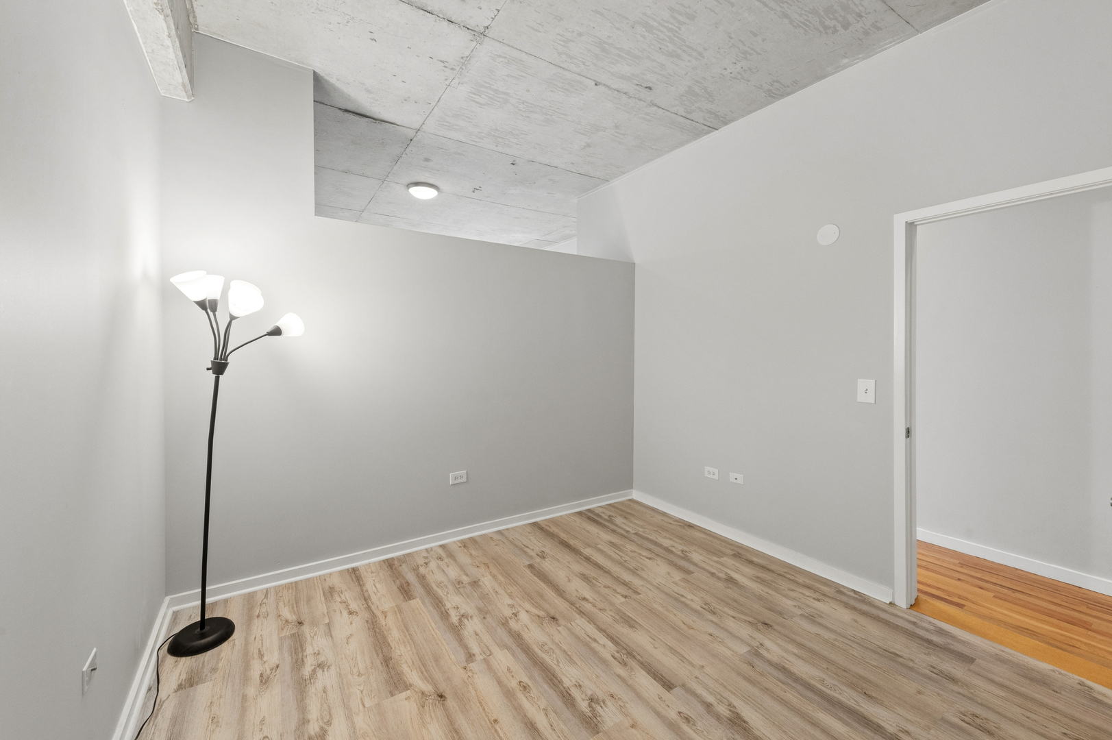 property viewer photo 14