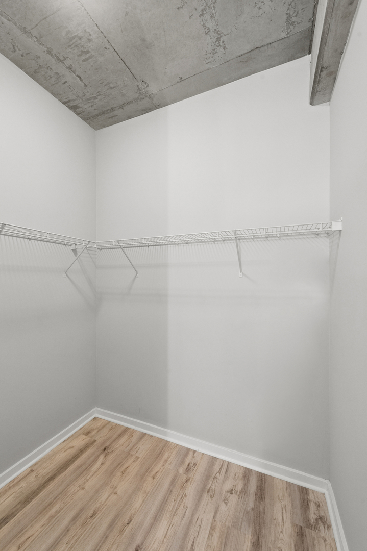 property viewer photo 16