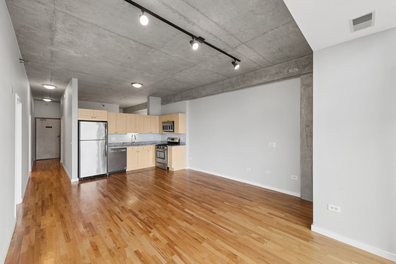property viewer photo 3
