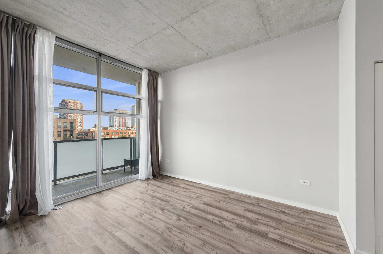 property viewer photo 5