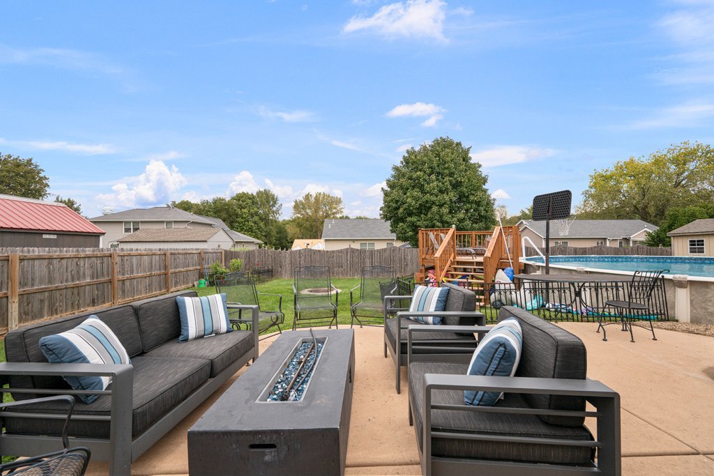 main property photo 42