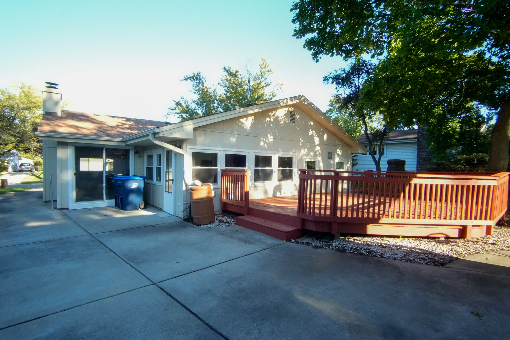 main property photo 30
