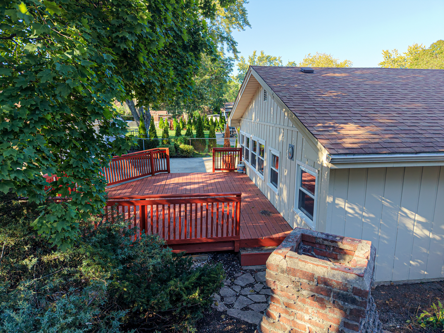 main property photo 33