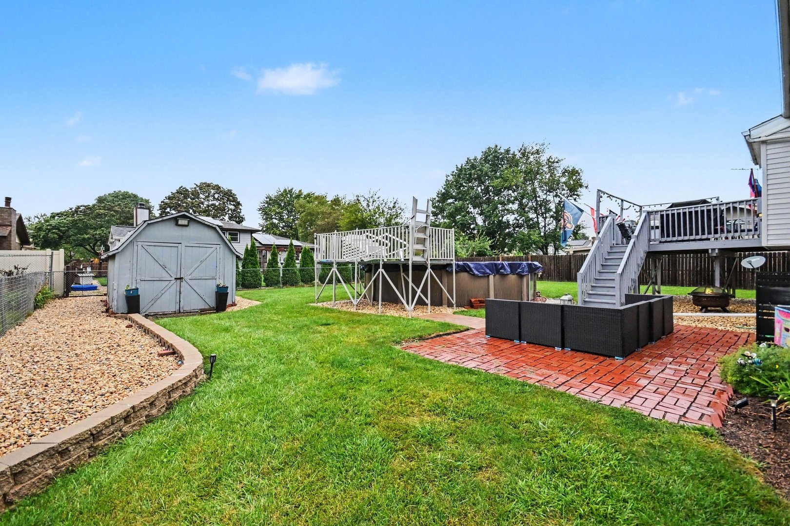 main property photo 27