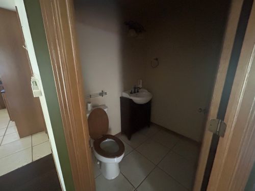 main property photo 7