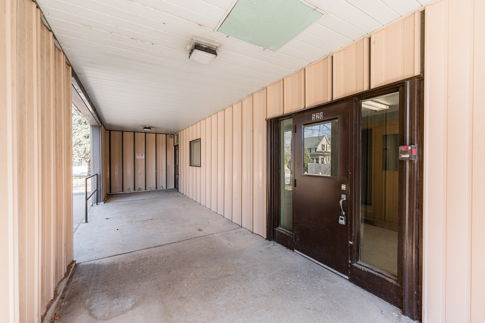 main property photo 16