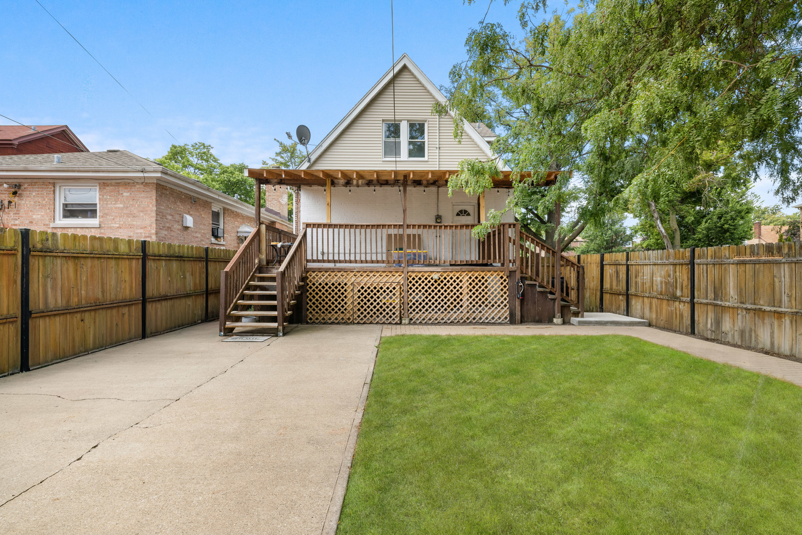 main property photo 27