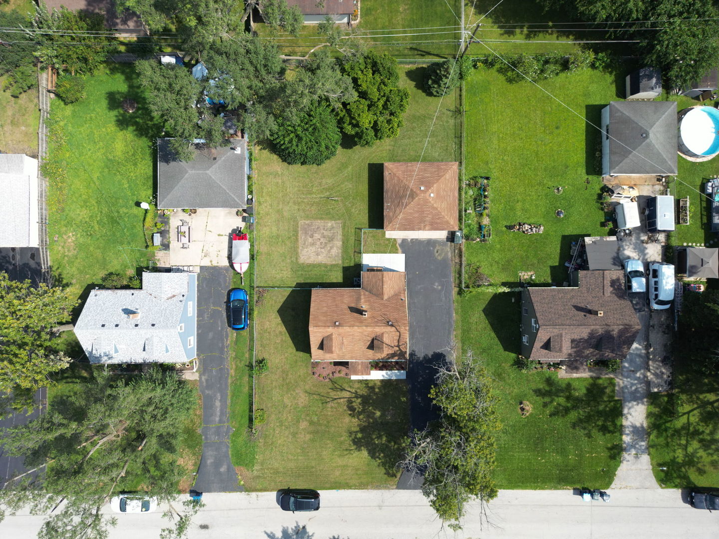 main property photo 32