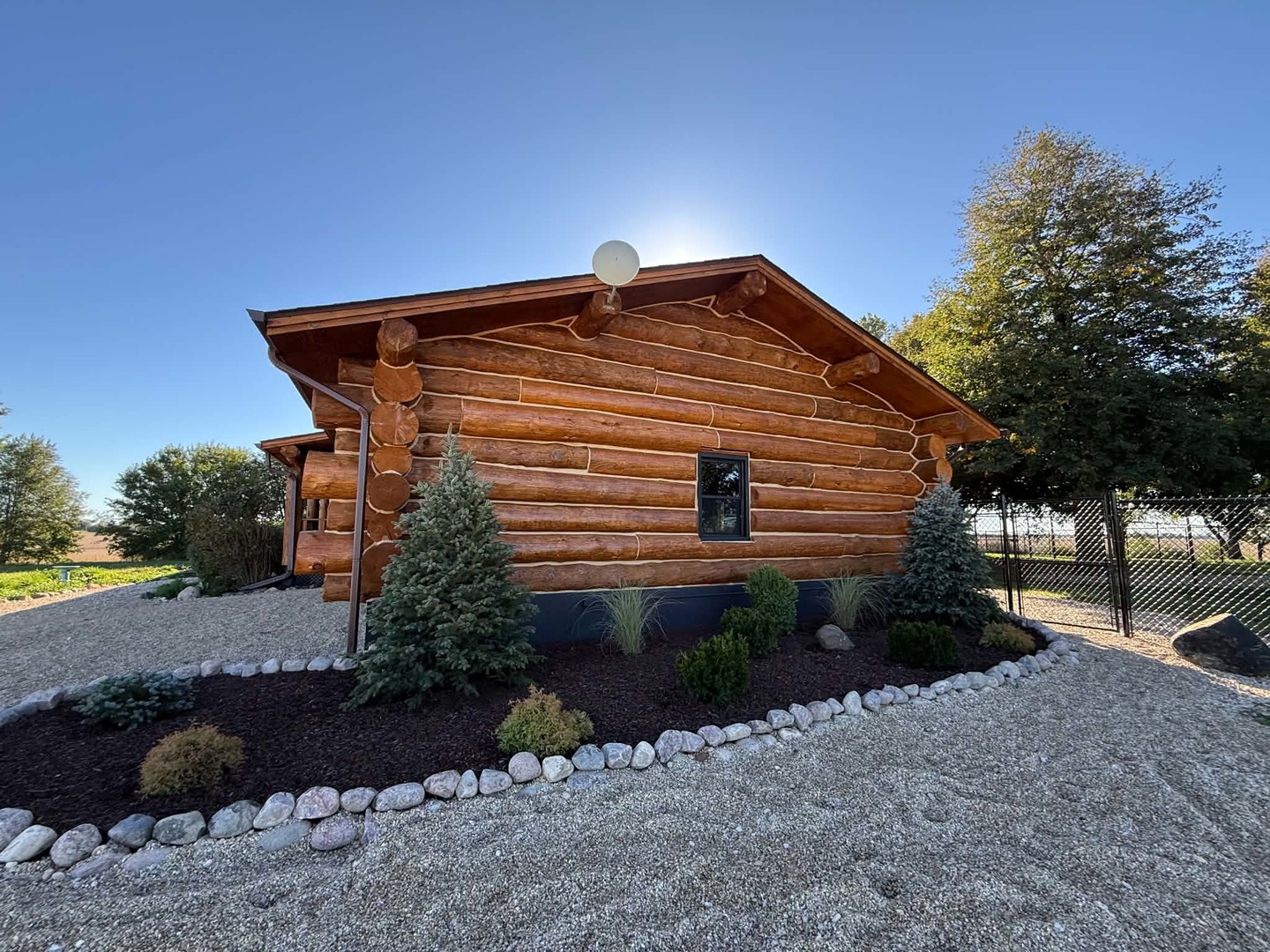 main property photo 41