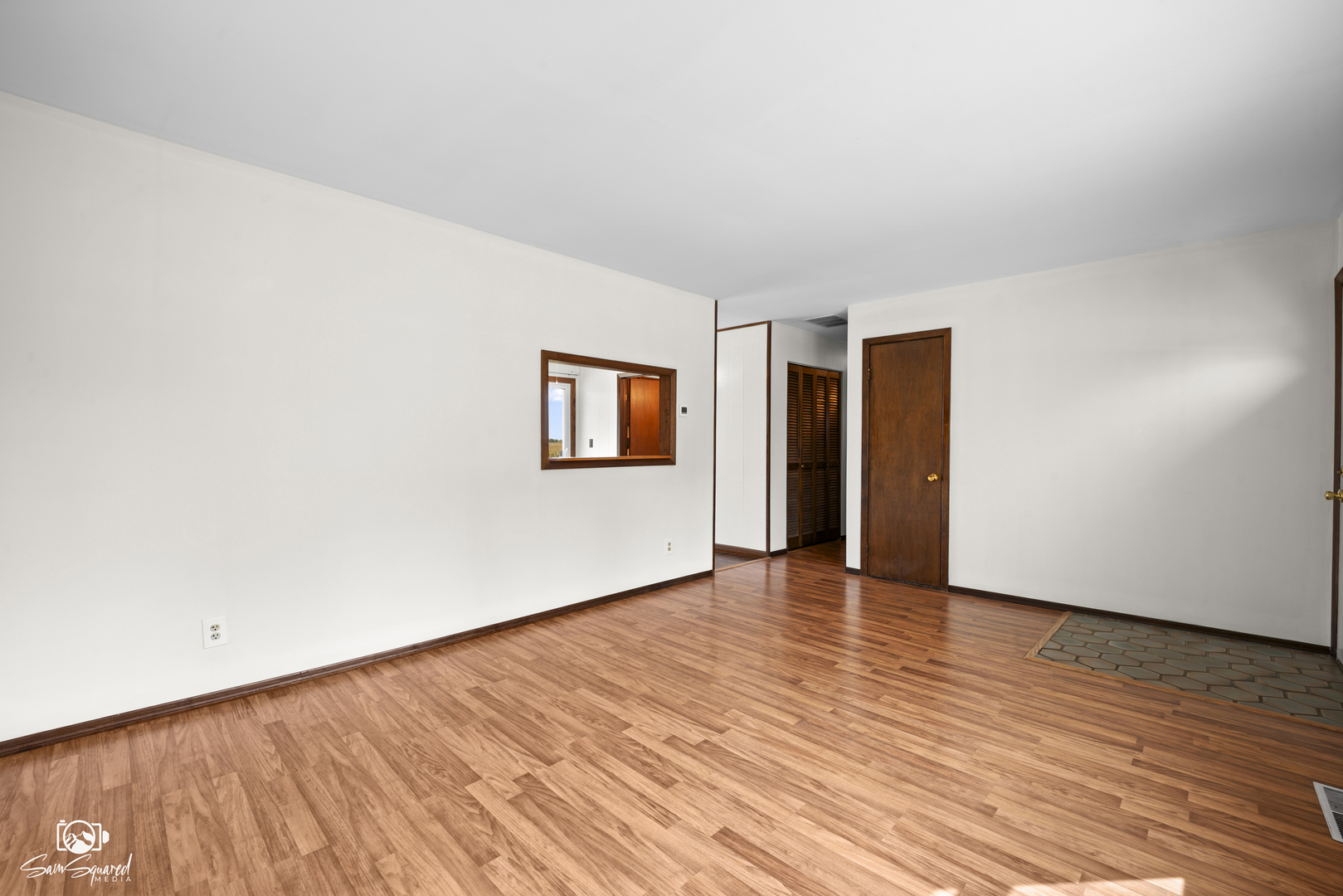 property viewer photo 4