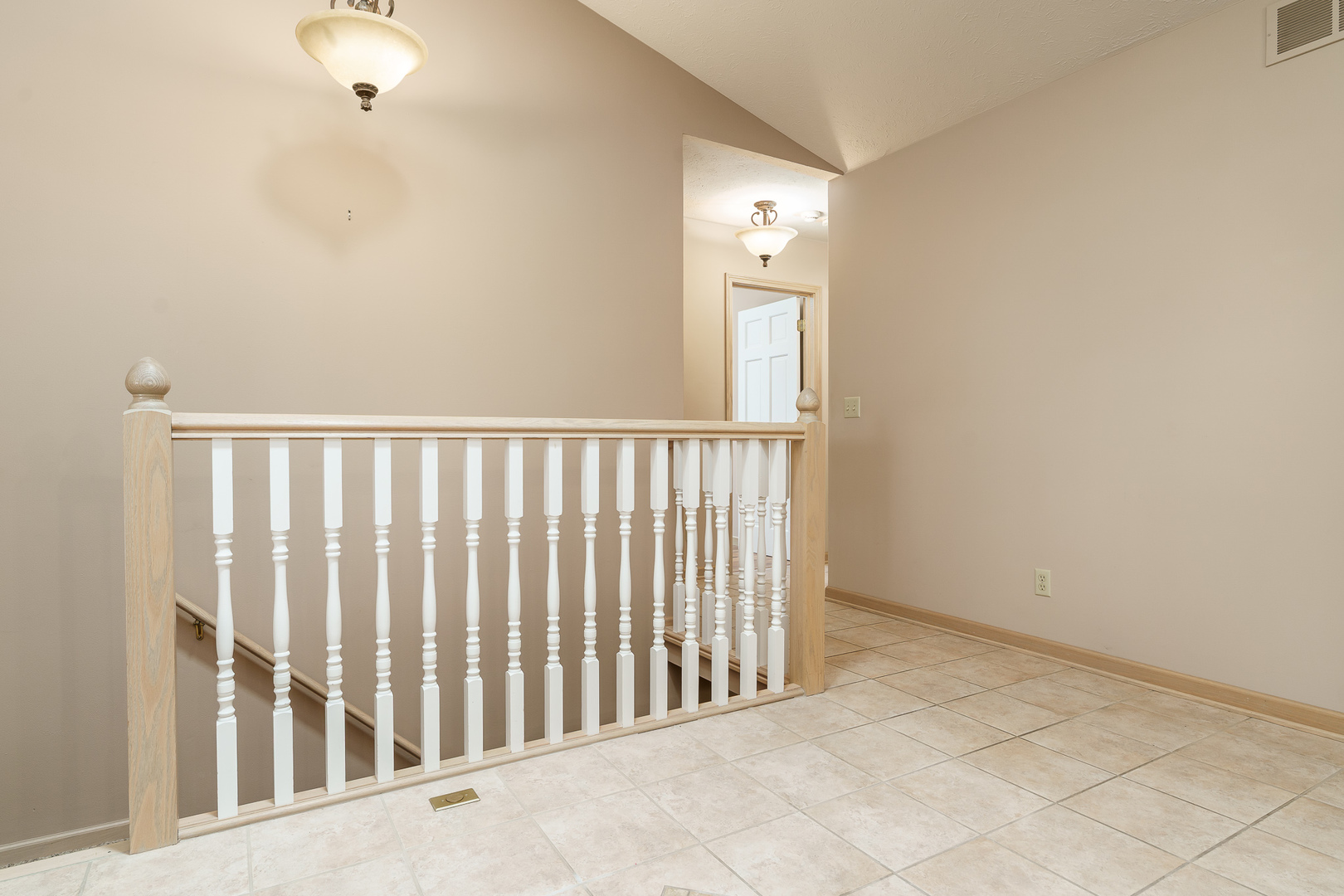 property viewer photo 18