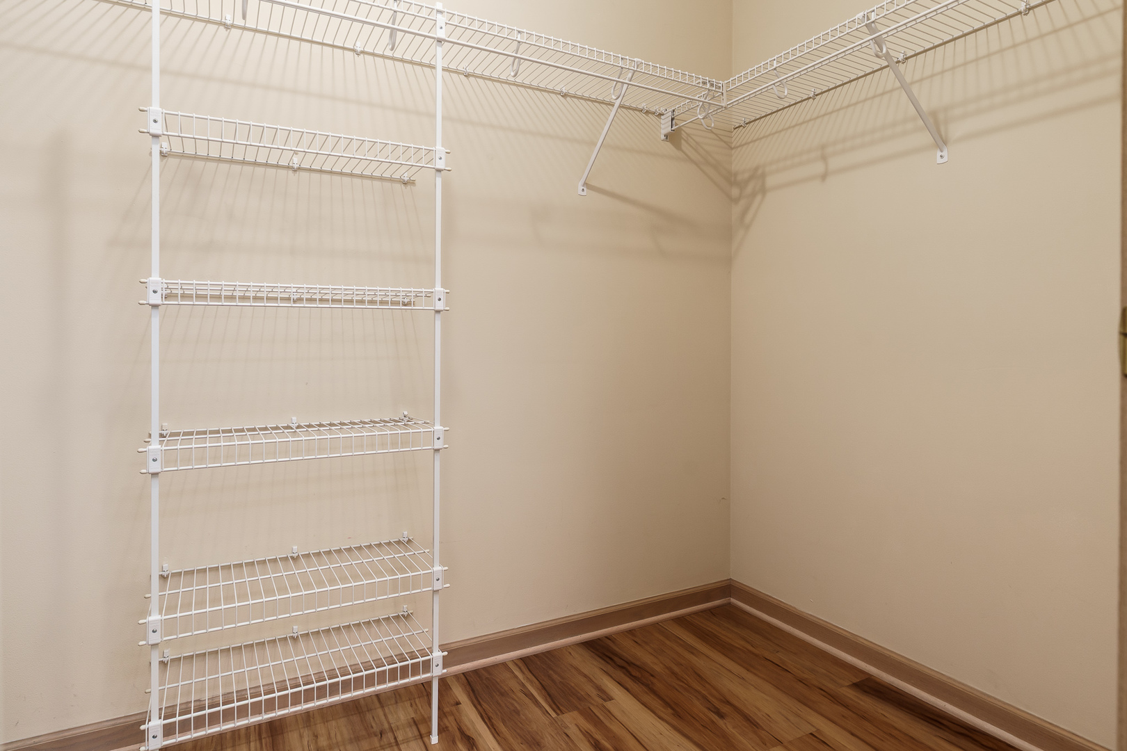 property viewer photo 27