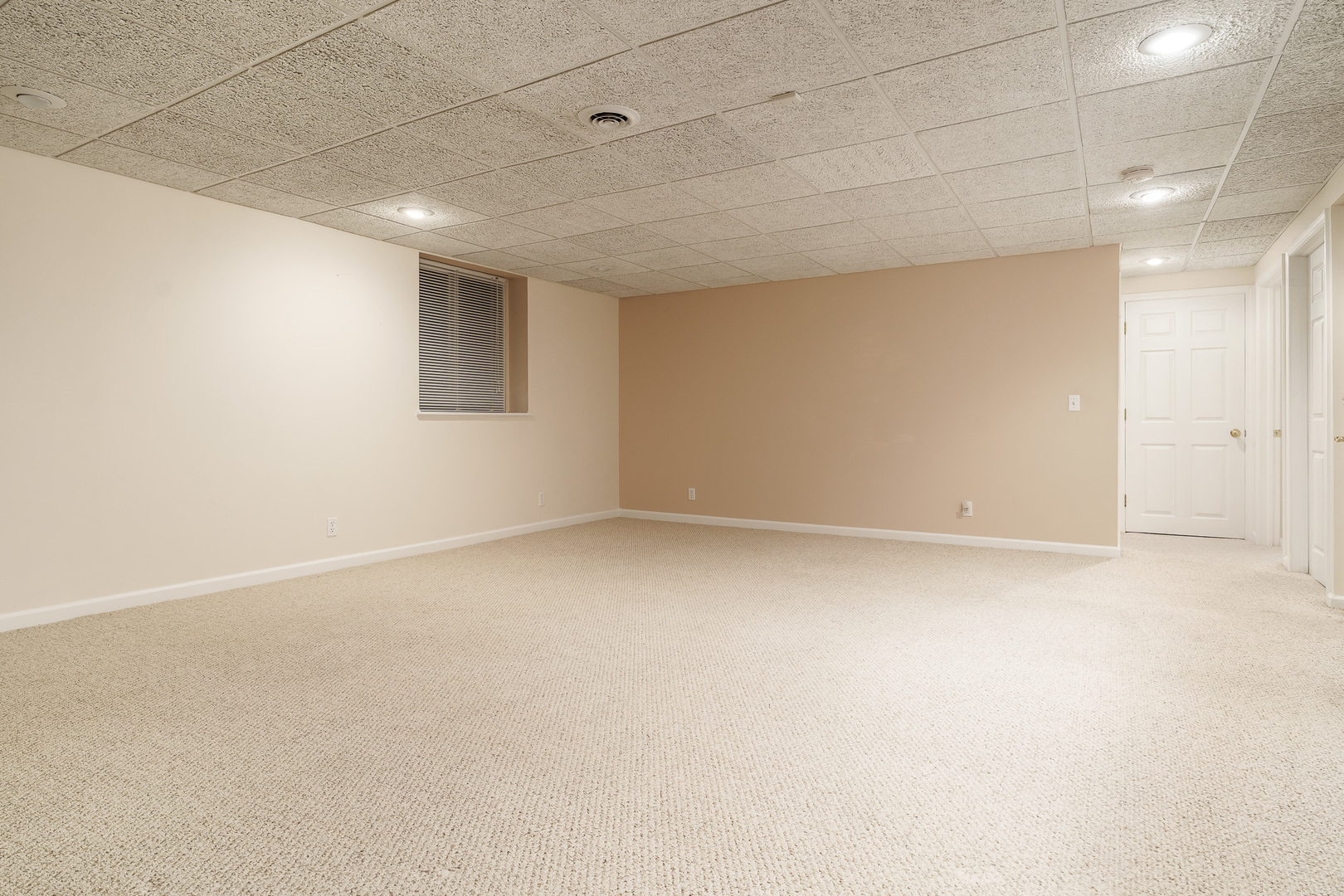 property viewer photo 32