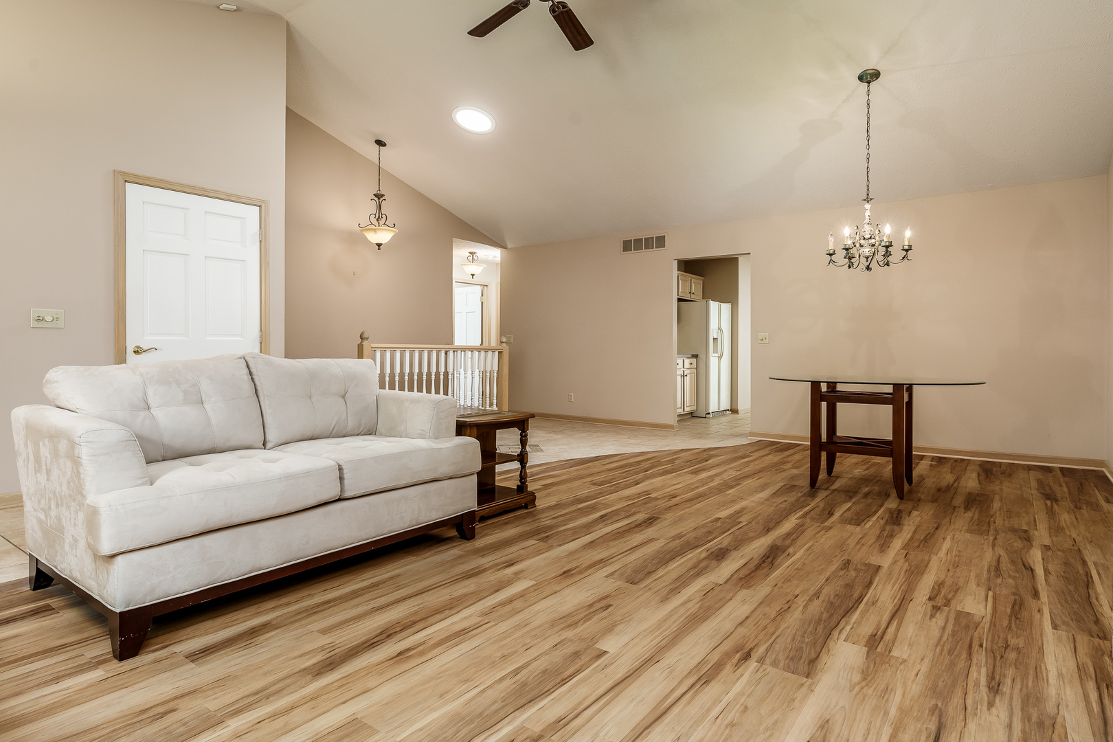 property viewer photo 9