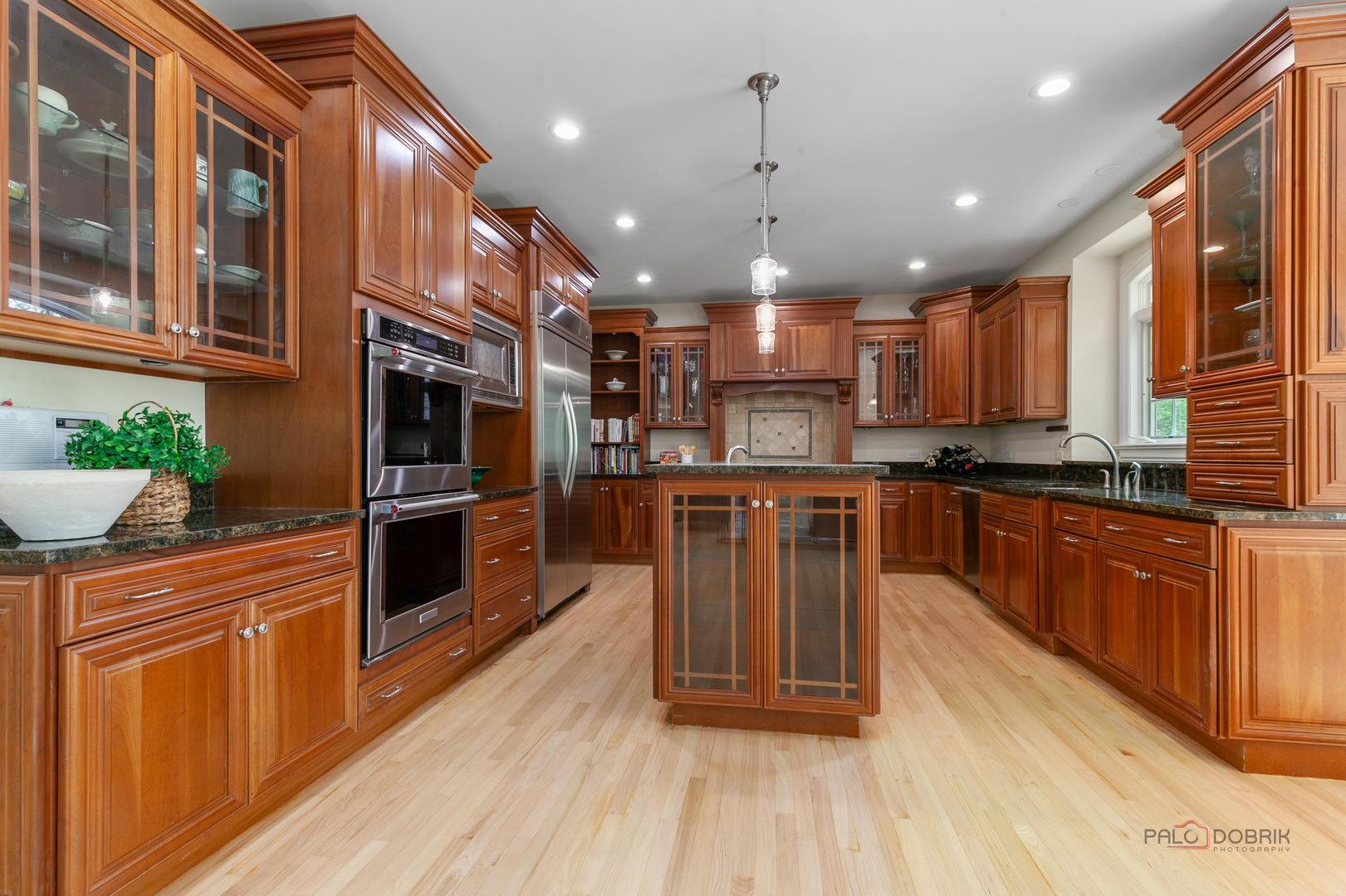 main property photo 9
