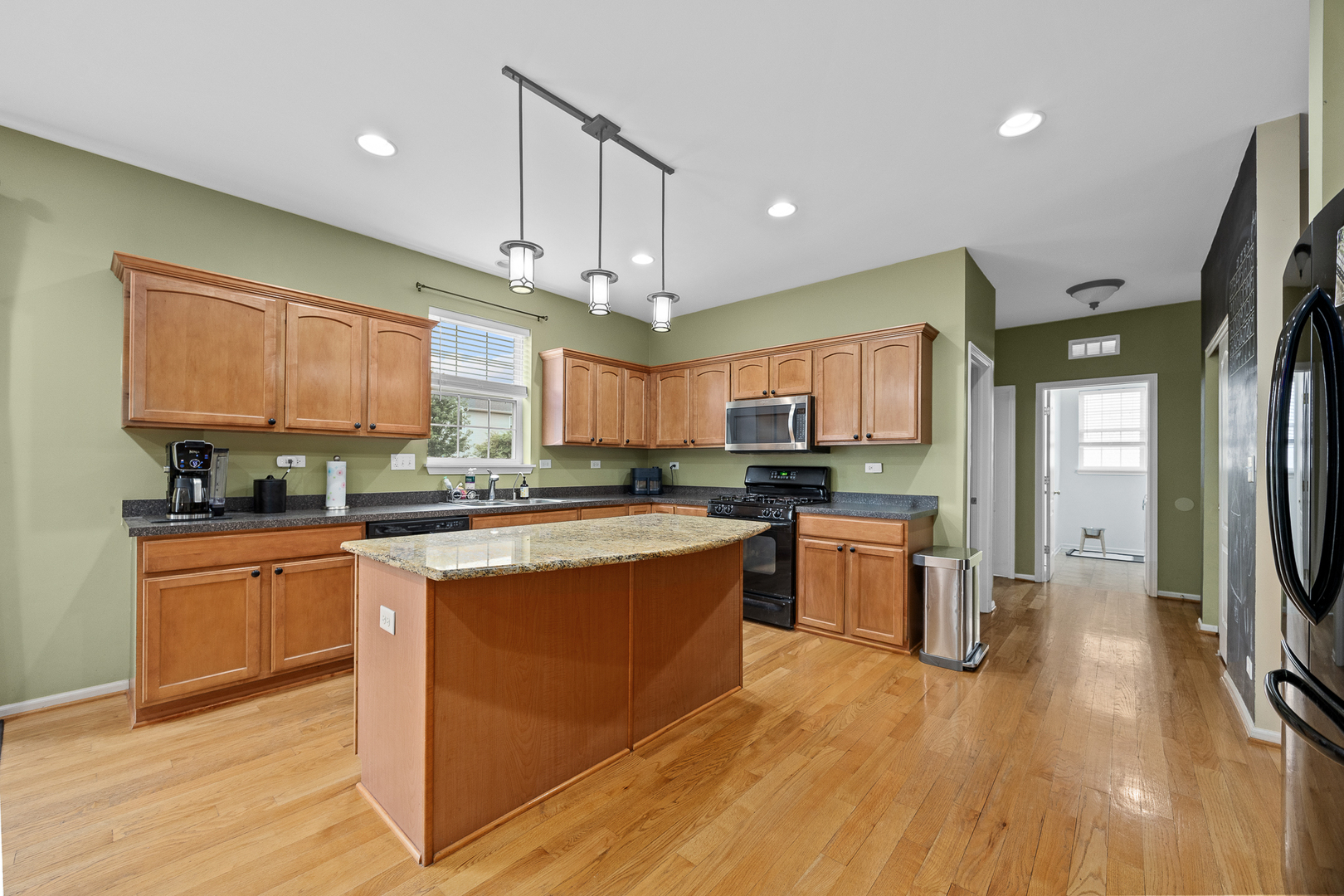 main property photo 12