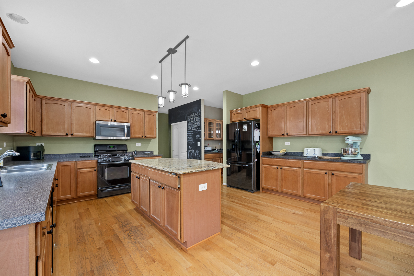 main property photo 15