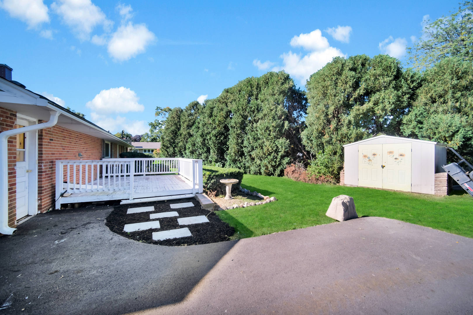 main property photo 9