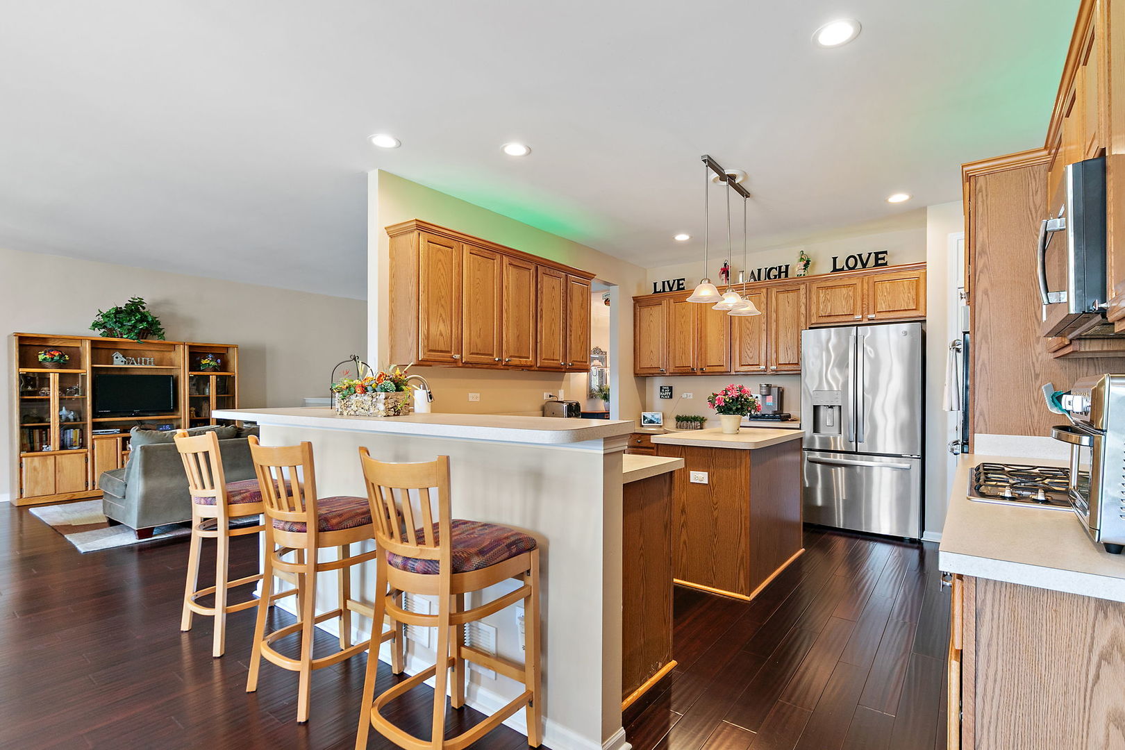 main property photo 13