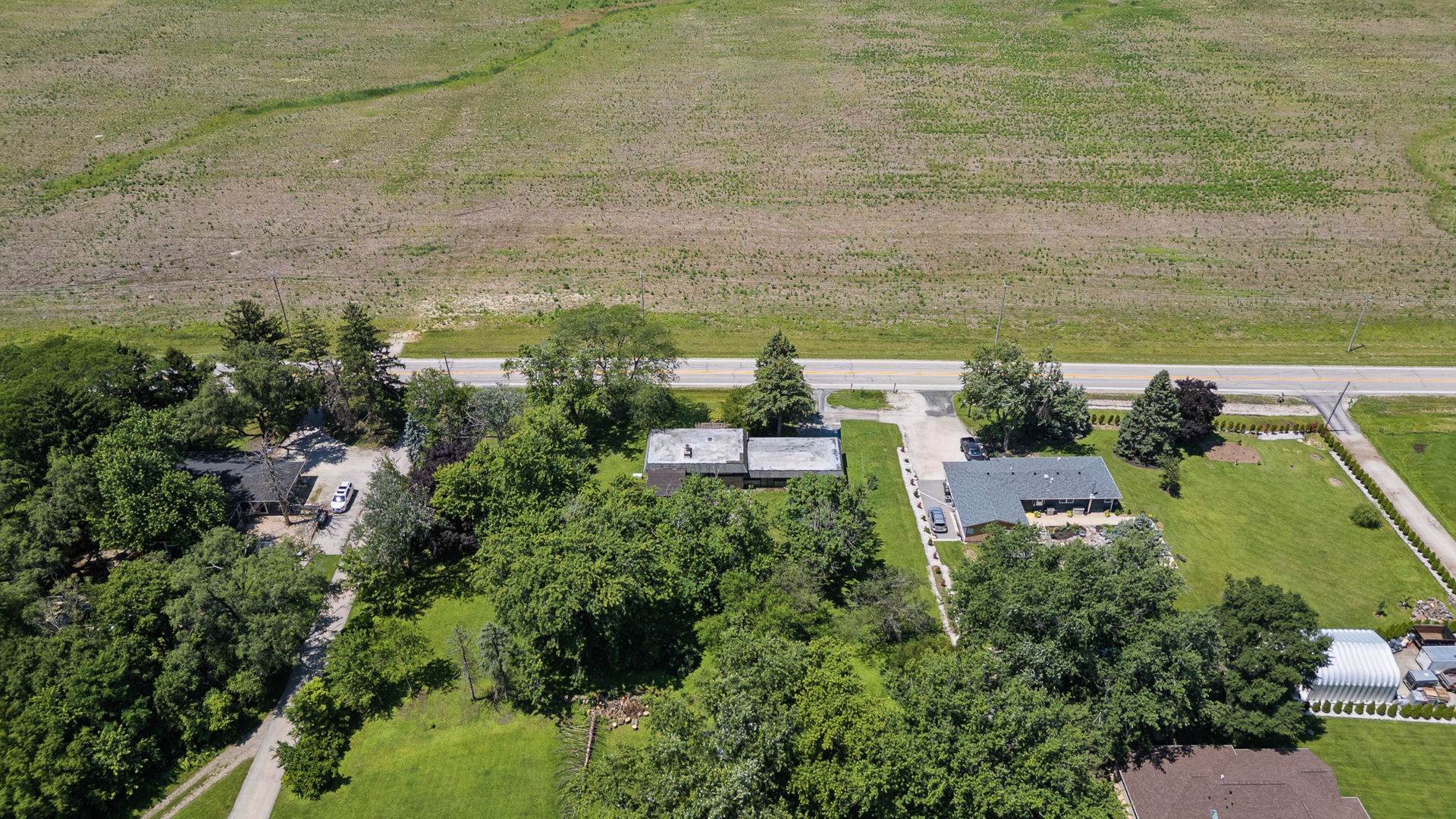 main property photo 27