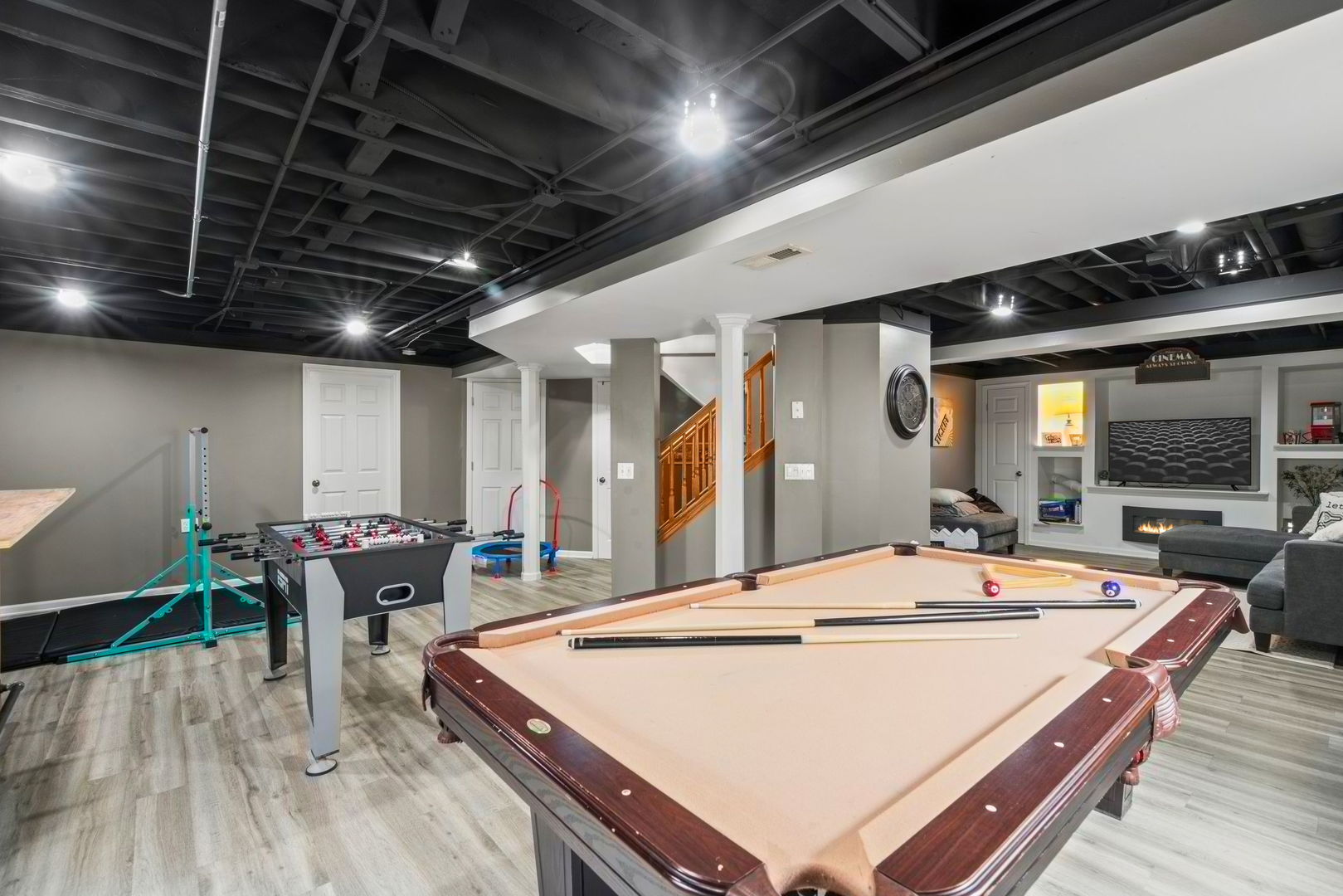 property viewer photo 23