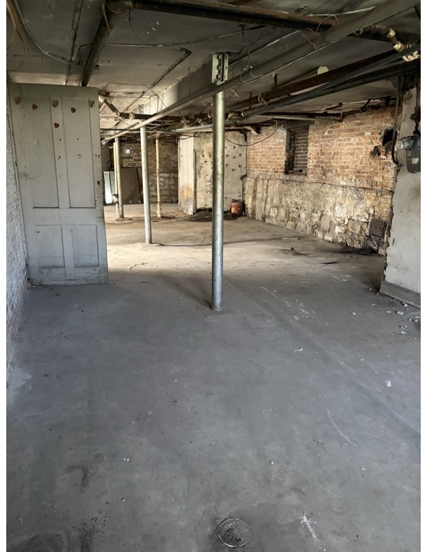 main property photo 19