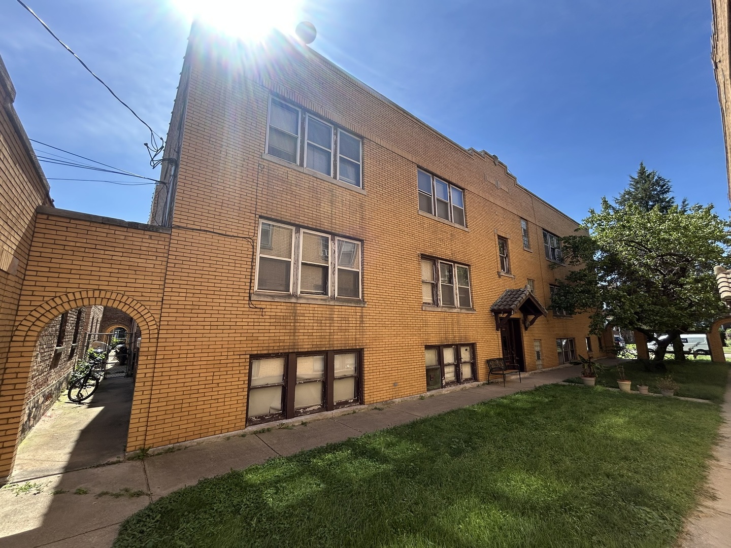 main property photo 11