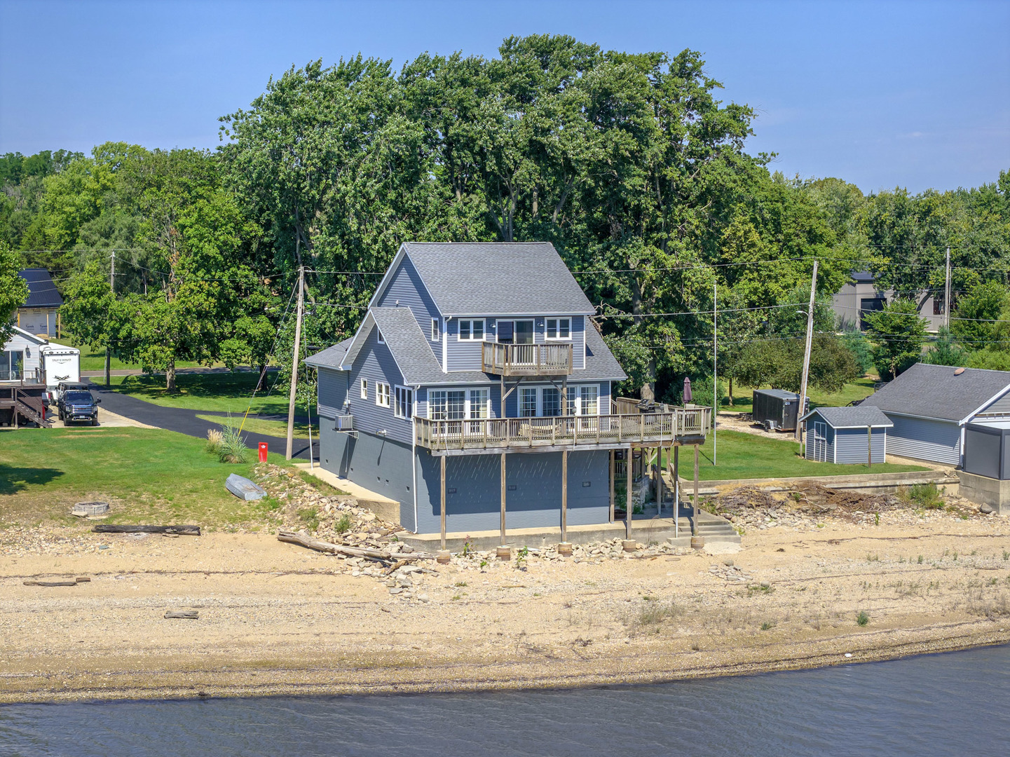 main property photo 2