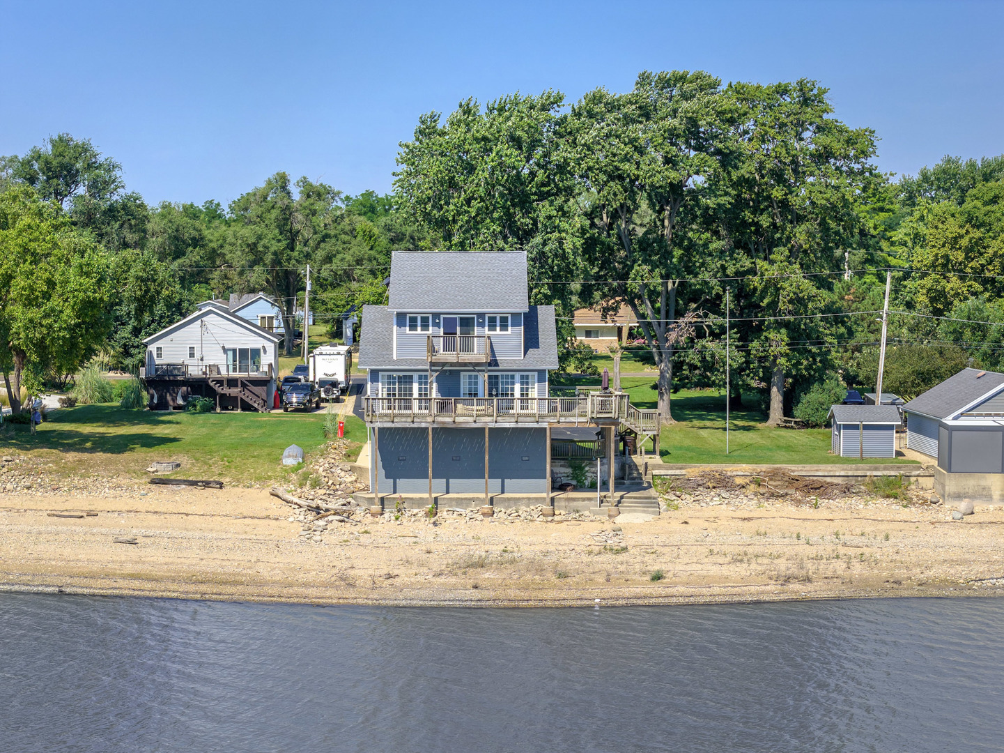 main property photo 4