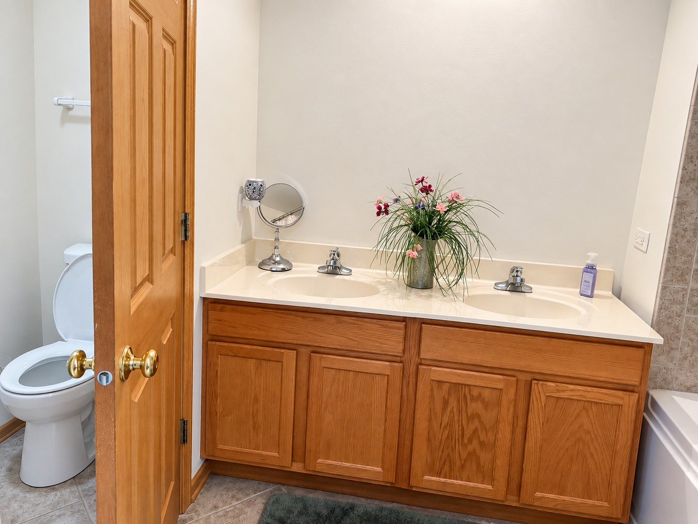 main property photo 11