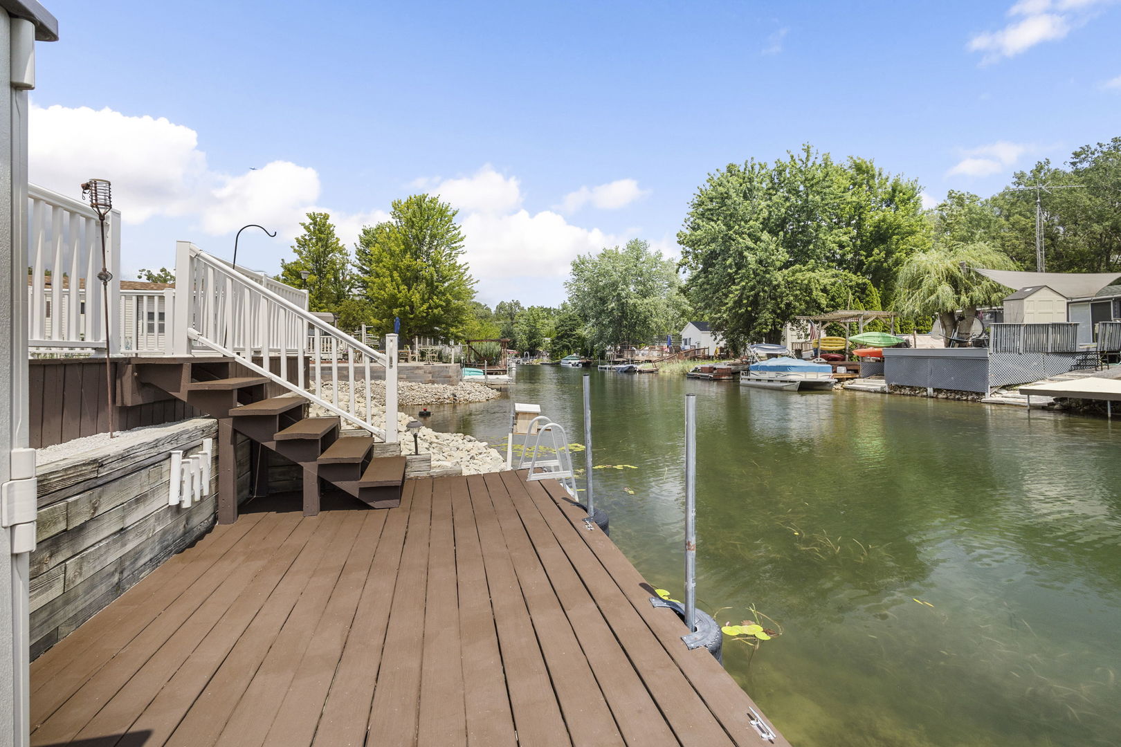 main property photo 18