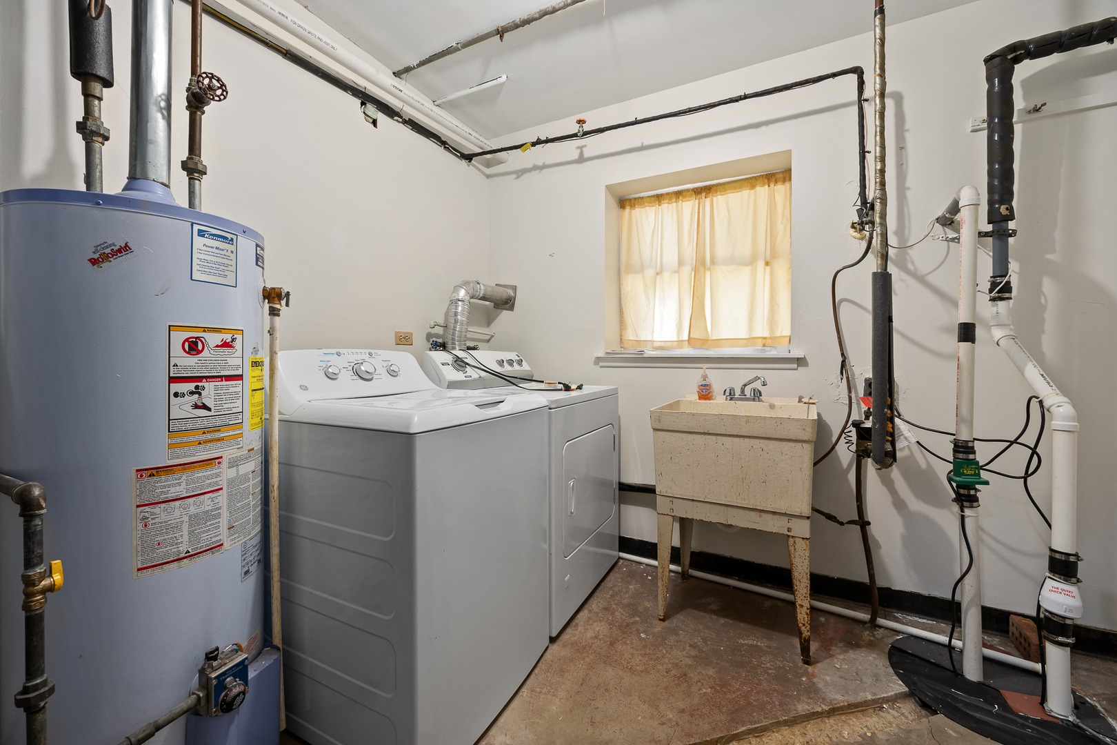 main property photo 34