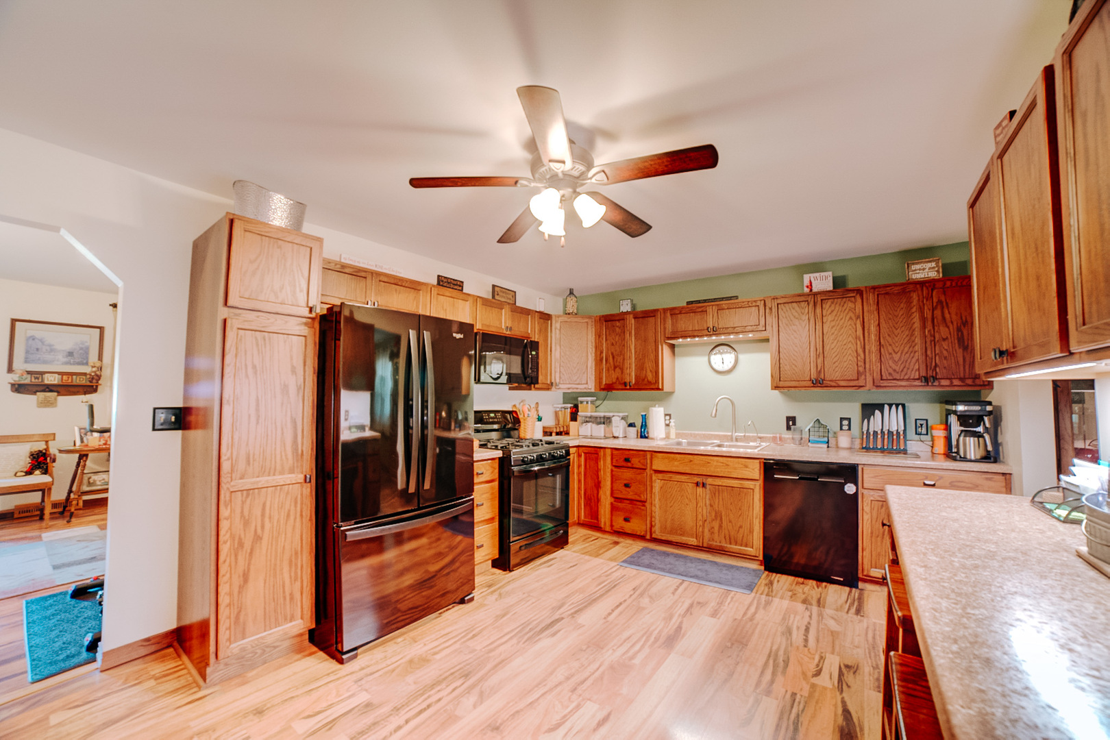 main property photo 11