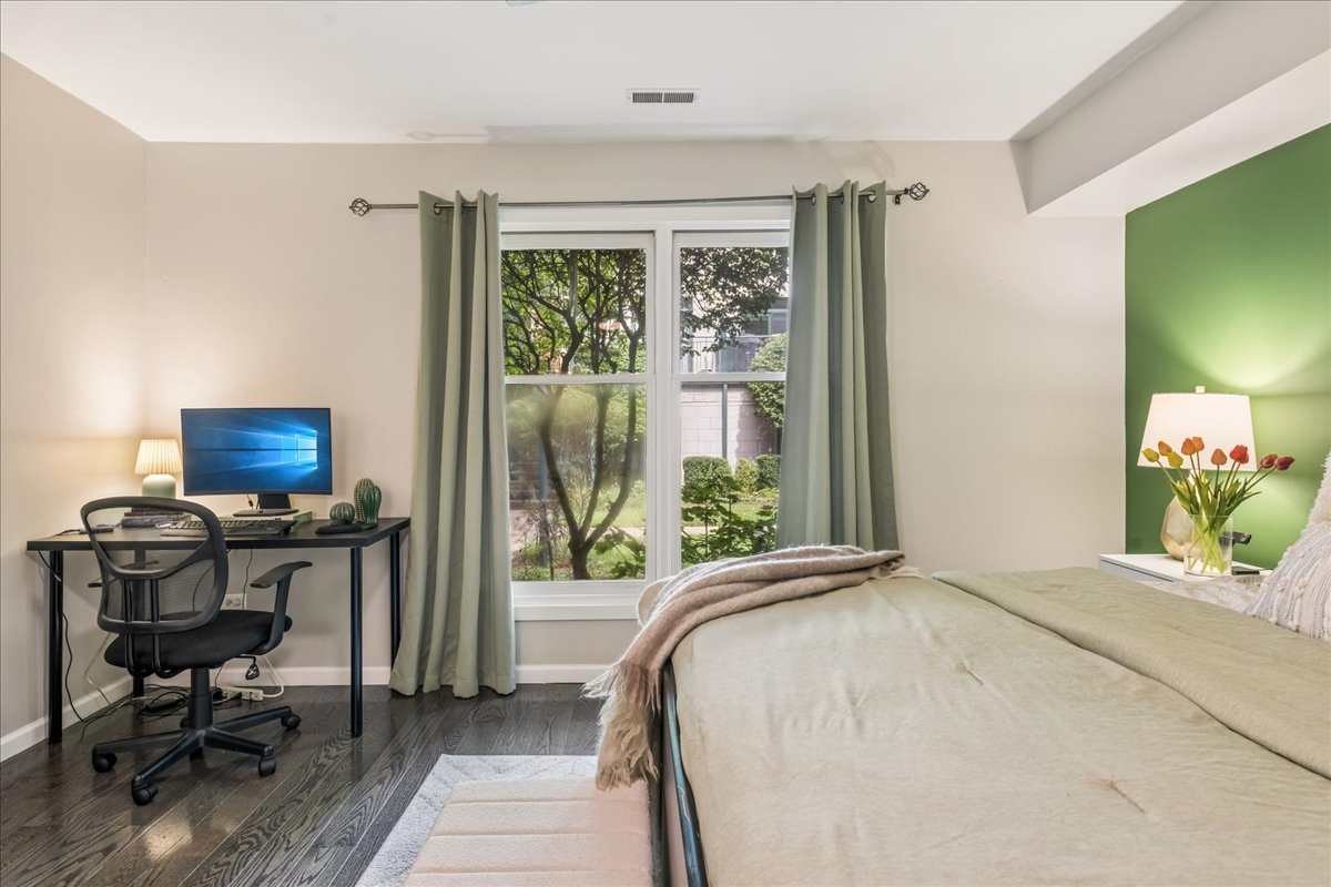 property viewer photo 11