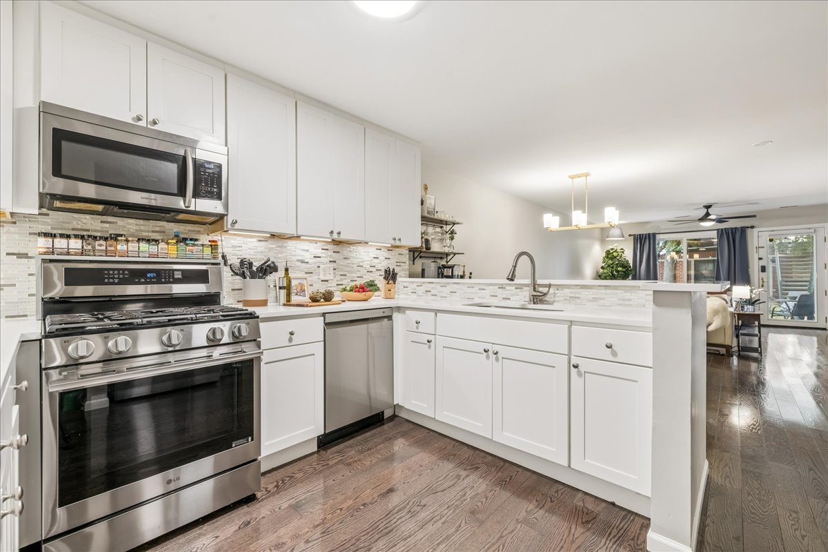 property viewer photo 7