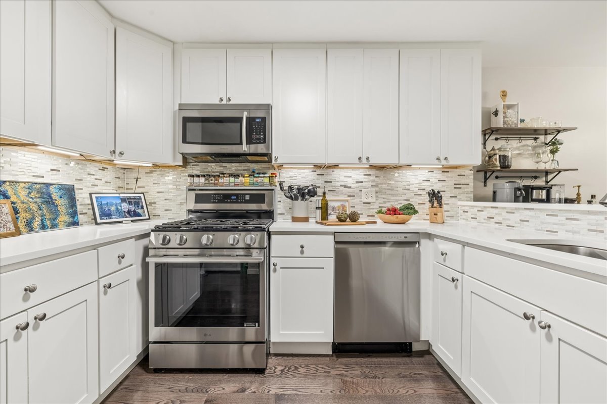 property viewer photo 8