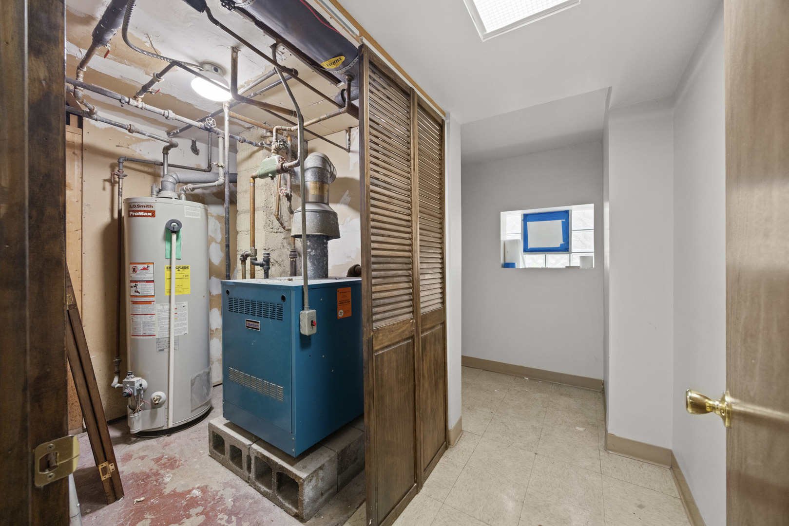 main property photo 25