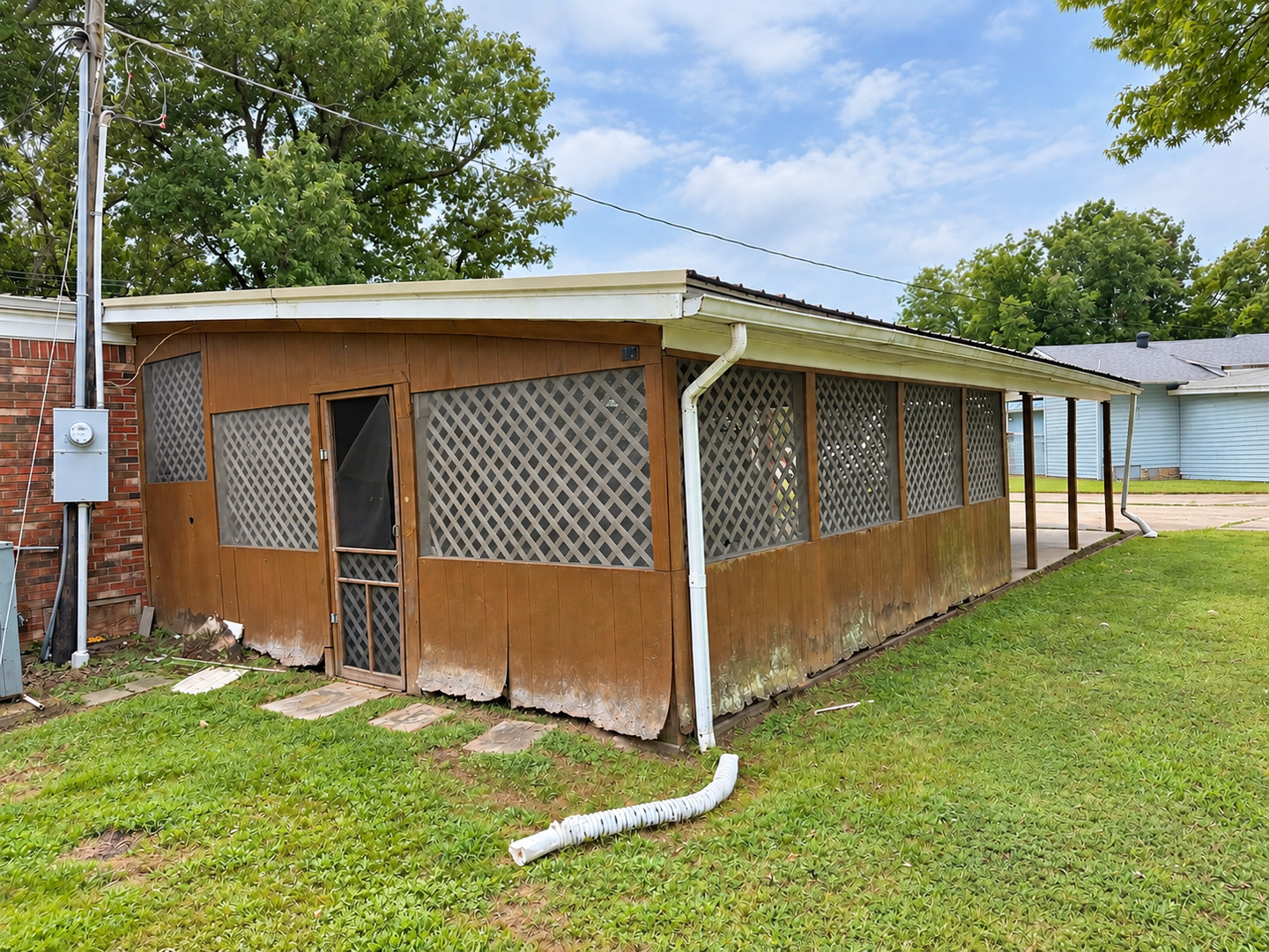 main property photo 11