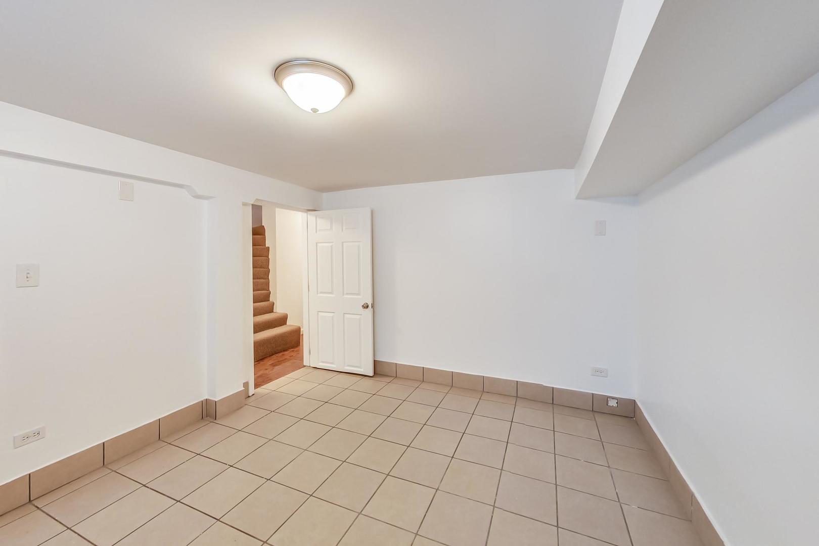 property viewer photo 14